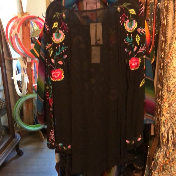 Beautiful Black sheer with embroidered floral pattern from Roja.Versatile piece. - Picture 4 of 4